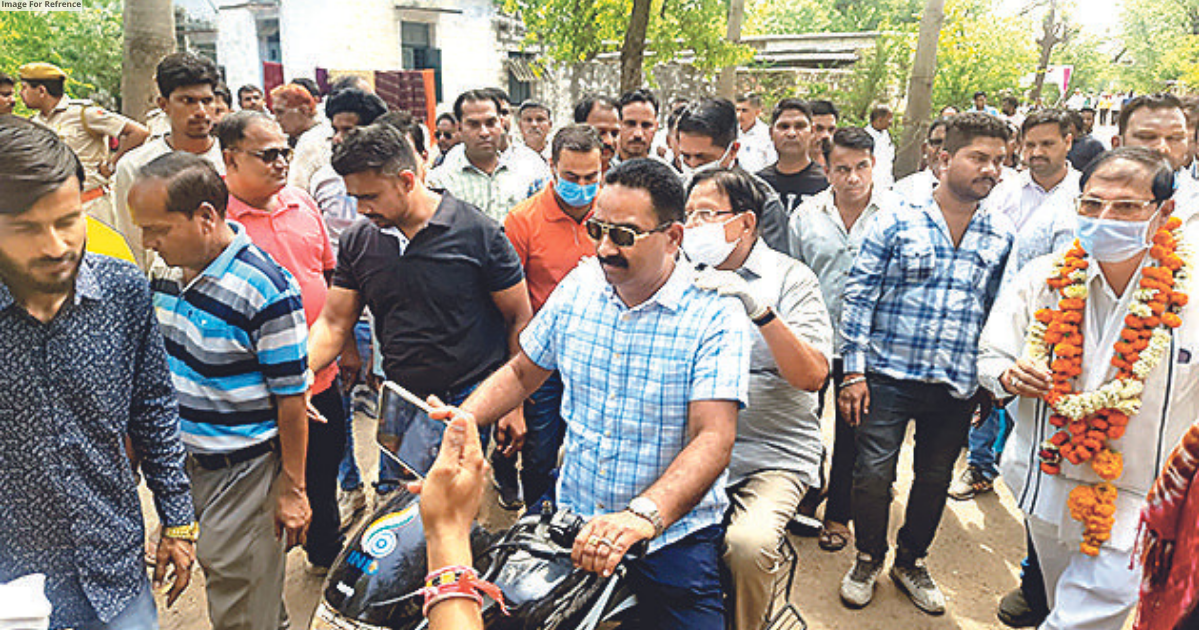 Minister Dhariwal rides bike to reach Udiya basti in Kota